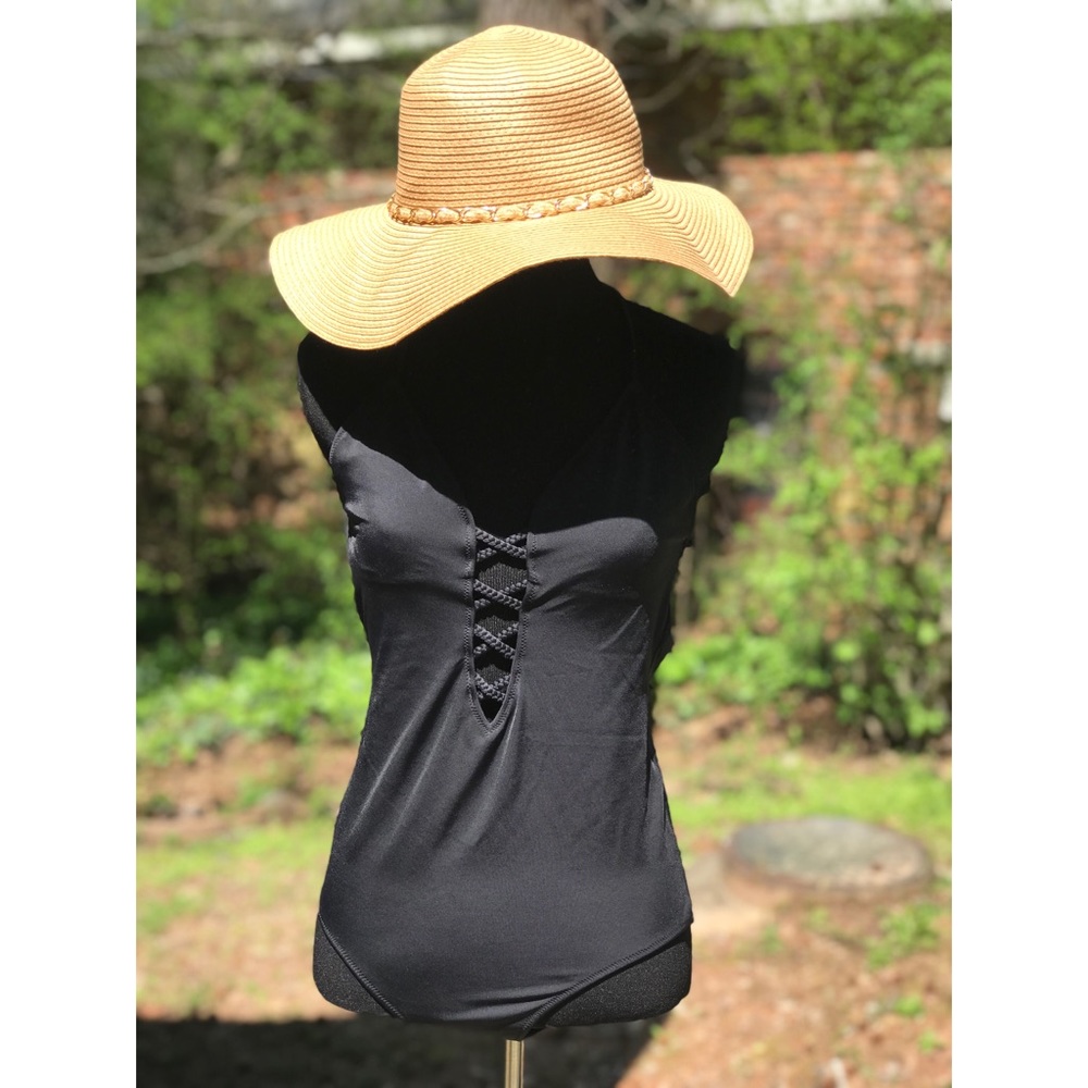 COPY - Victoria’s Secret 1 pc Swimsuit Sz M Black